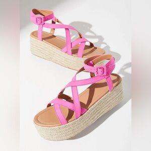 UO Sierra Strappy Espadrille Platform Sandal Hot Pink